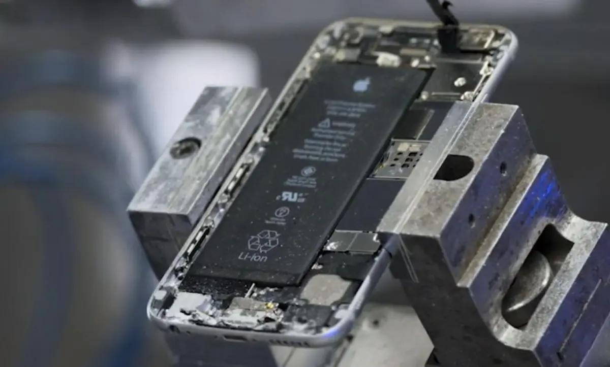 Apple iPhone 18 operativ yaddaşı niyə artırır? Yeni xüsusiyyətlər açıqlanır!